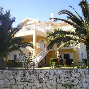 nikolaos-studios-skala.kefaloniahotels.net/